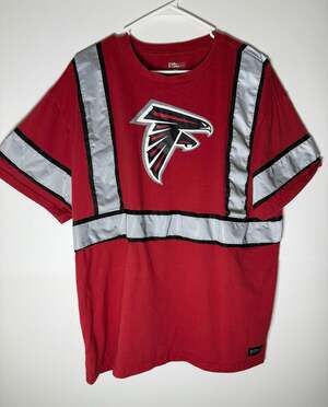Men's Atlanta Falcons Red Safety Heavyweight T-Shirt Size XL Buffalo Outdoors
